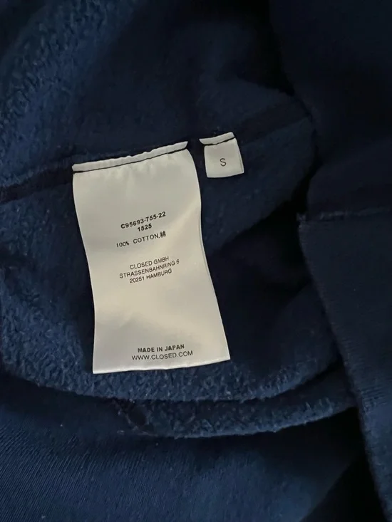 CLOSED Blue Crewneck Sweatshirt  "SUPER"  embroidered across chest Small NWOT - Picture 5 of 8